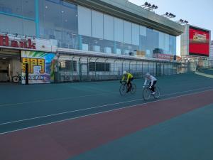 PXL 20251130 042538268