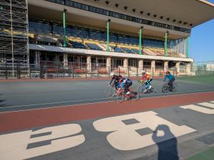 PXL 20251130 054042996