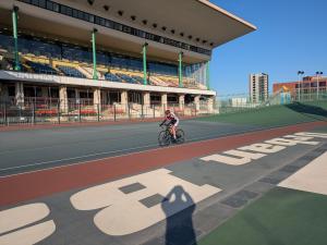 PXL 20251130 054047063.MP 